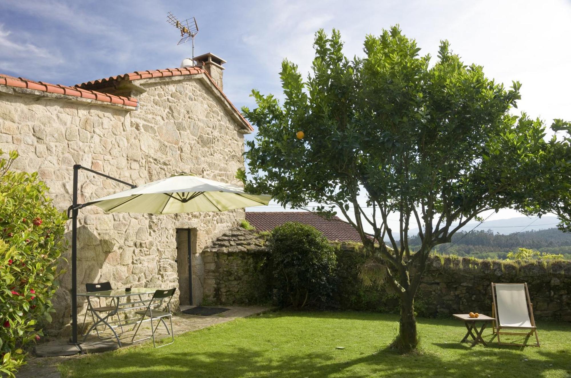 Casa De Afora Casa Con Piscina Y Jacuzzi Privados Guest House Santiago de Compostela Exterior photo
